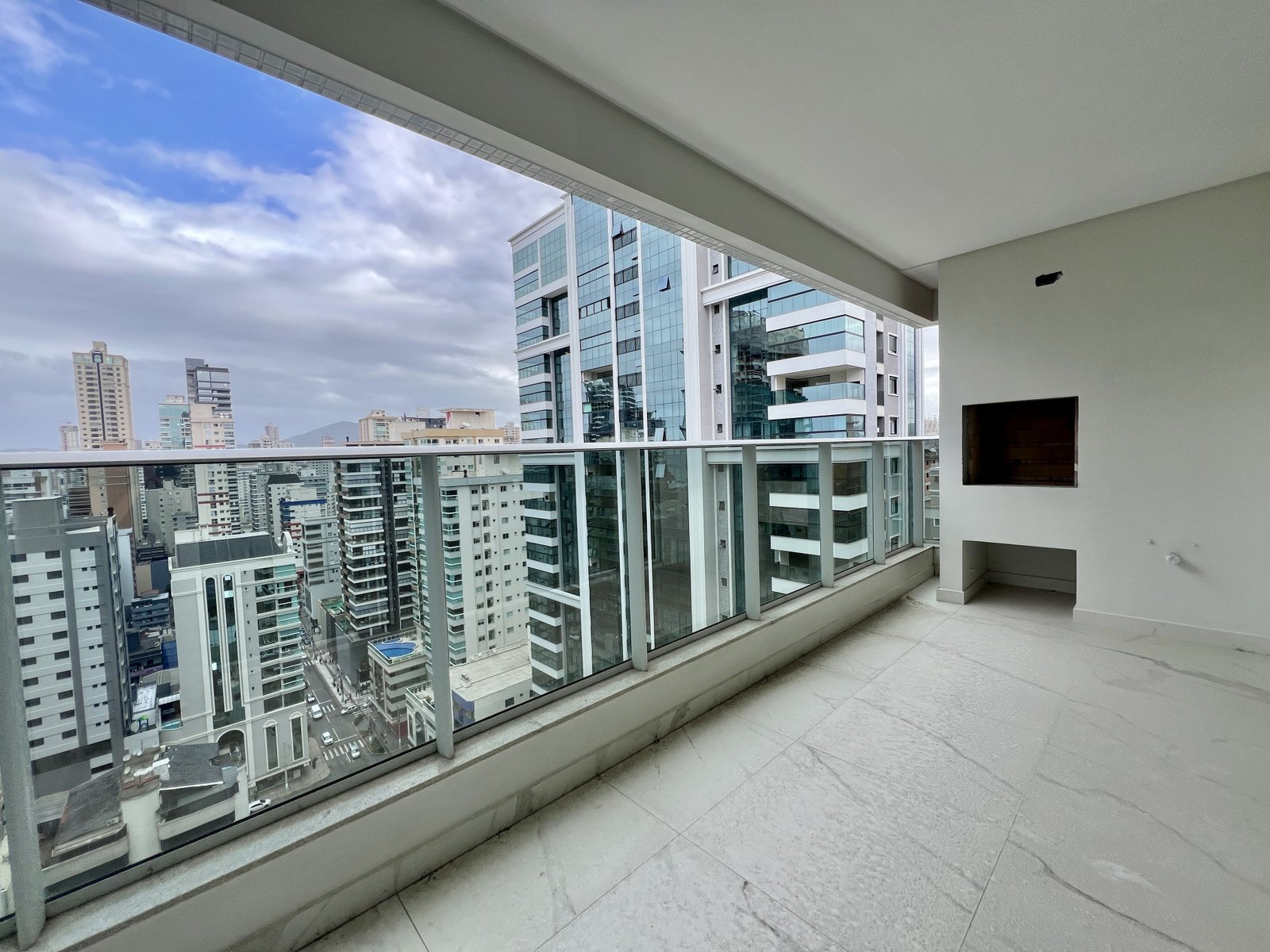 Apartamento, SIENA TOWER, Meia Praia