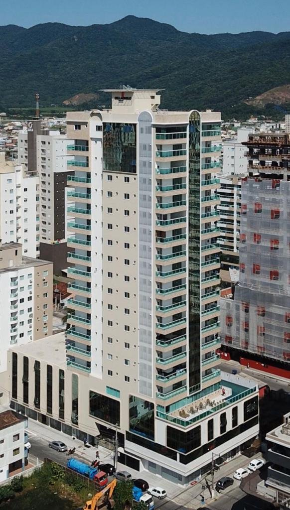Apartamento, ISIS DELLAGNELO, Meia Praia