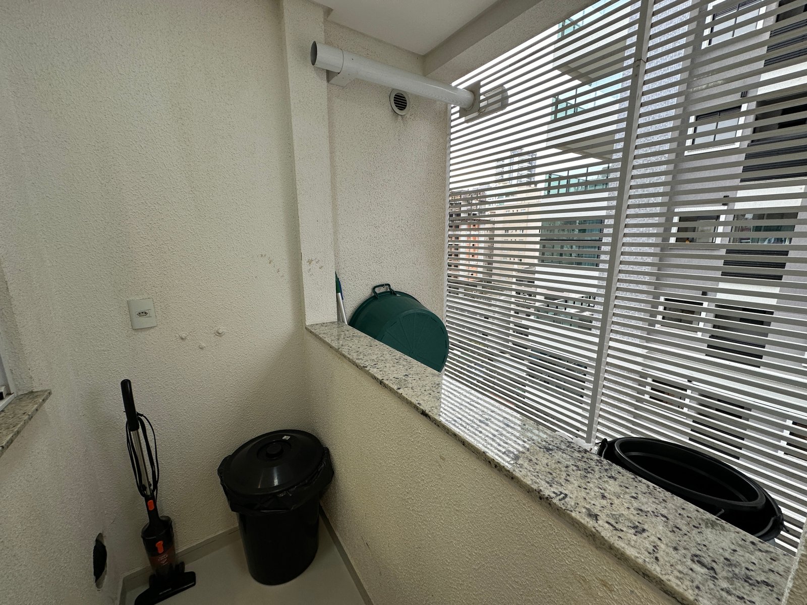 Apartamento, ISIS DELLAGNELO, Meia Praia