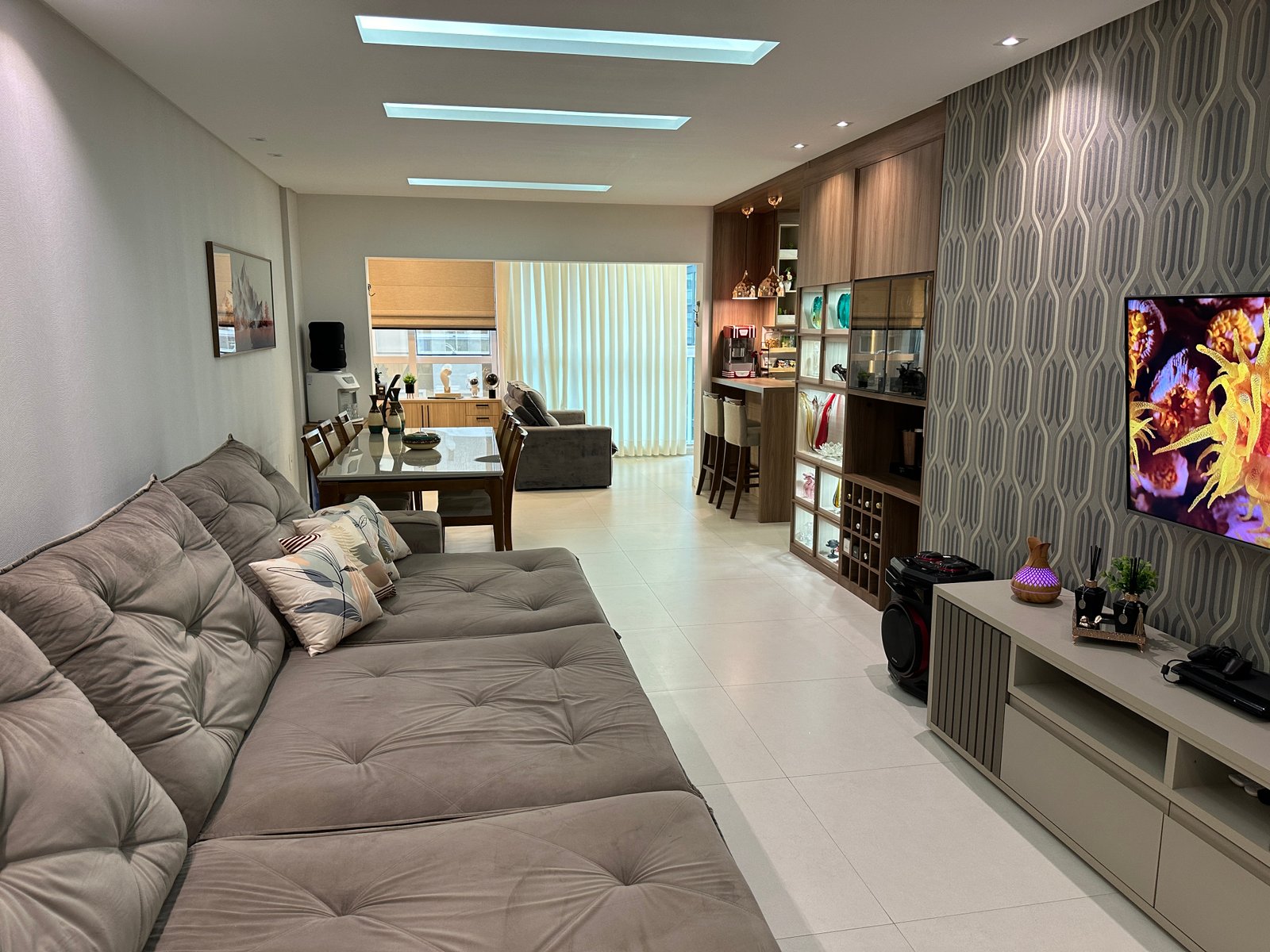 Apartamento, ISIS DELLAGNELO, Meia Praia