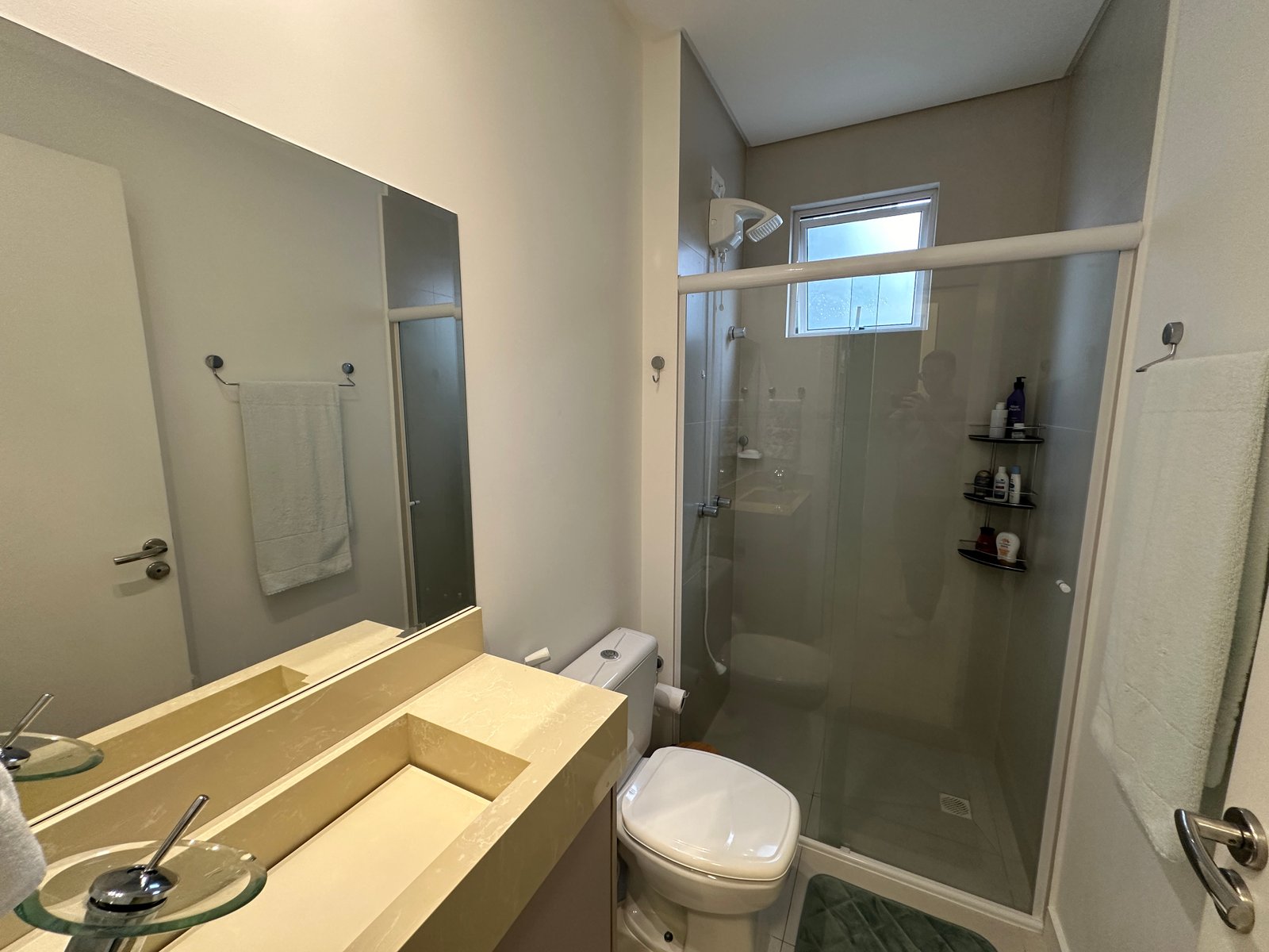 Apartamento, ISIS DELLAGNELO, Meia Praia