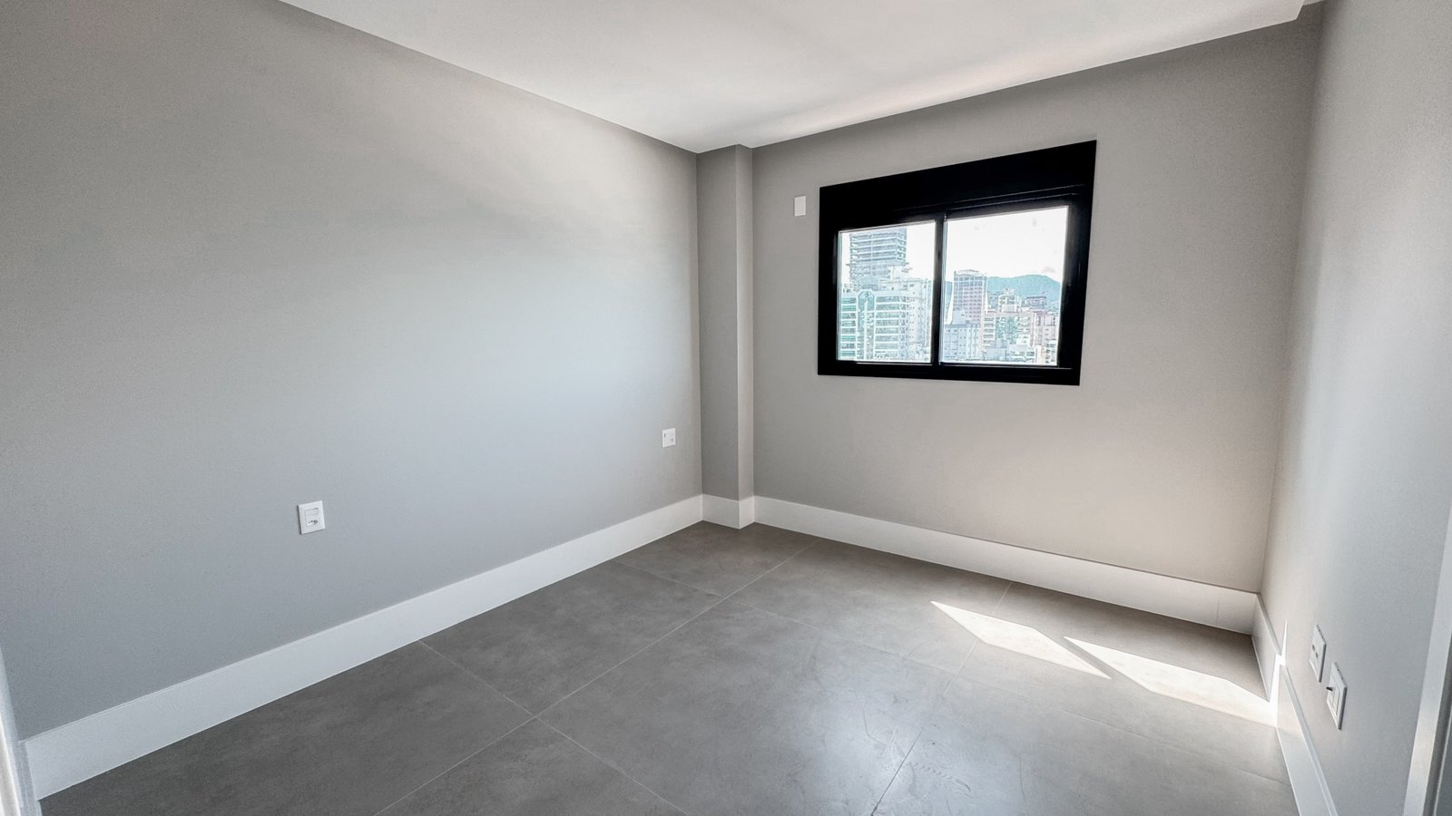 Apartamento, GRAN HILL, Meia Praia