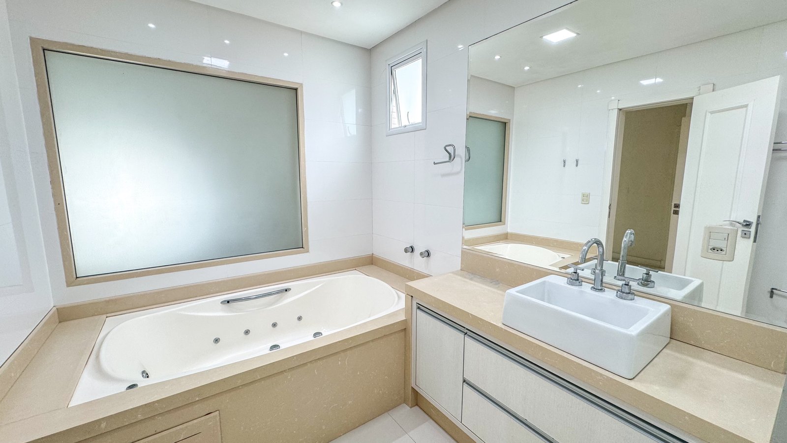 Apartamento, BELLE VIE, Meia Praia