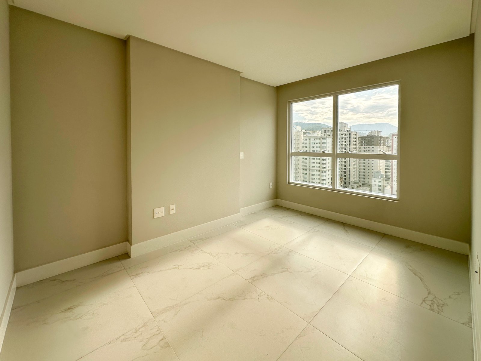 Apartamento, GARDEN SQUARE, Meia Praia