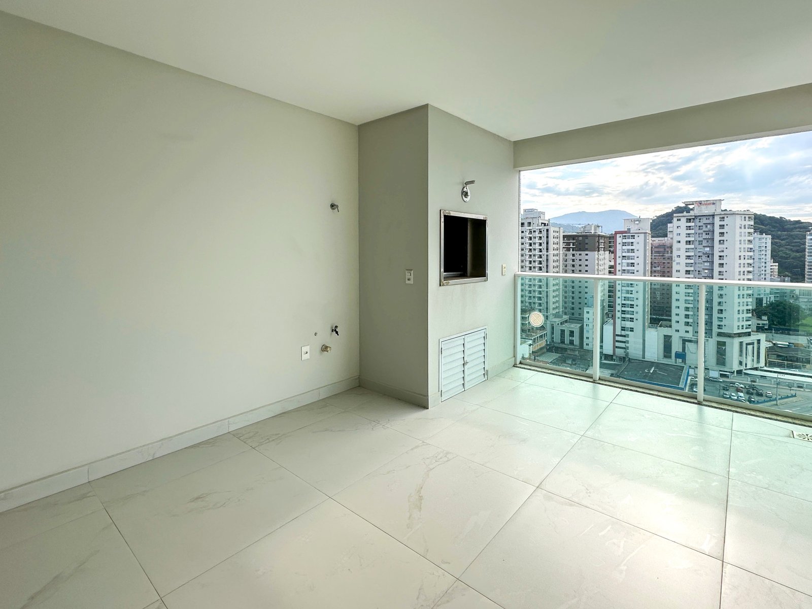 Apartamento, GARDEN SQUARE, Meia Praia