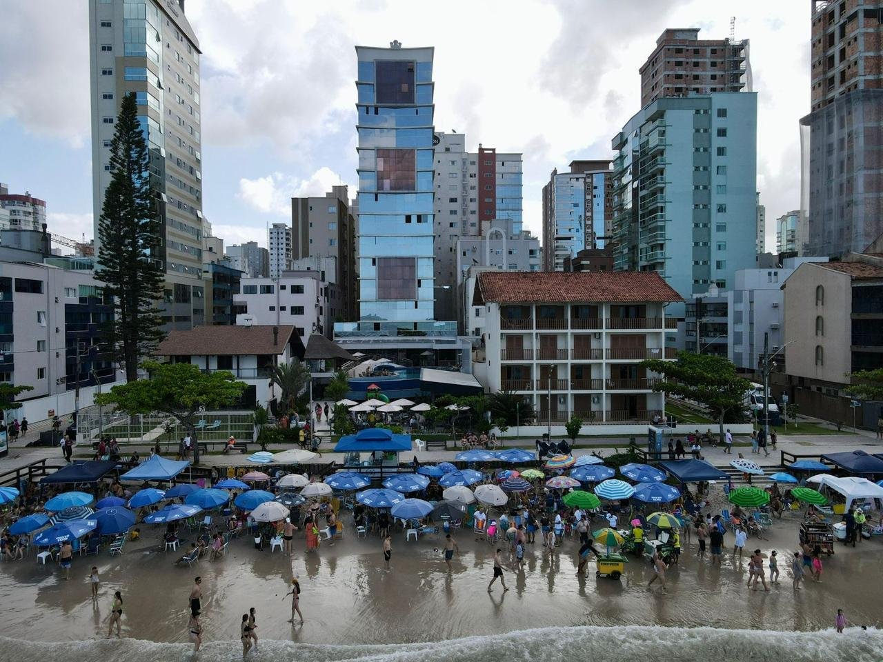 Apartamento, OCEAN TOWERS, Meia Praia