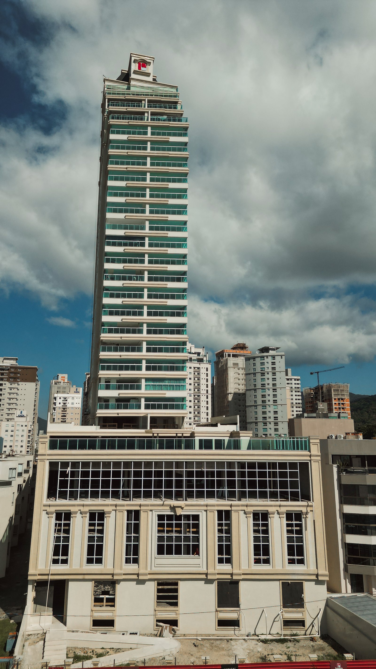 Apartamento, LUMIERE, Meia Praia