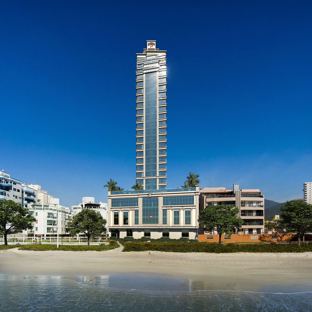Apartamento, LUMIERE, Meia Praia