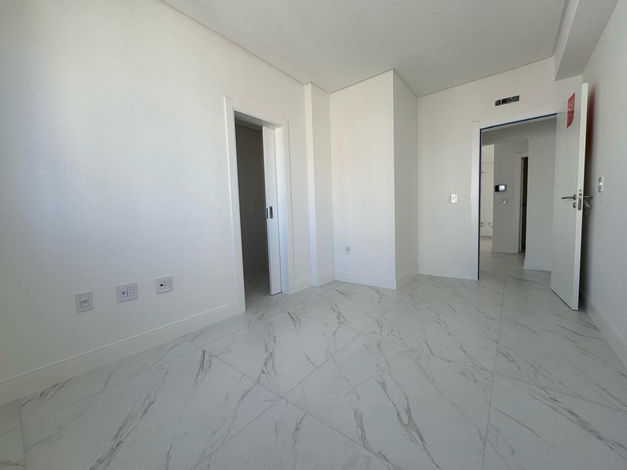 Apartamento, EXUBERANCE, Meia Praia