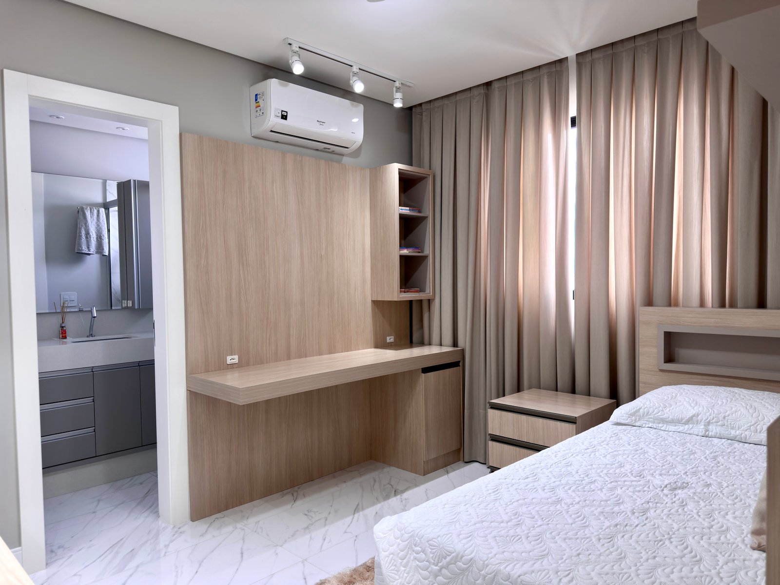 Apartamento, BEACH HOUSE, Meia Praia