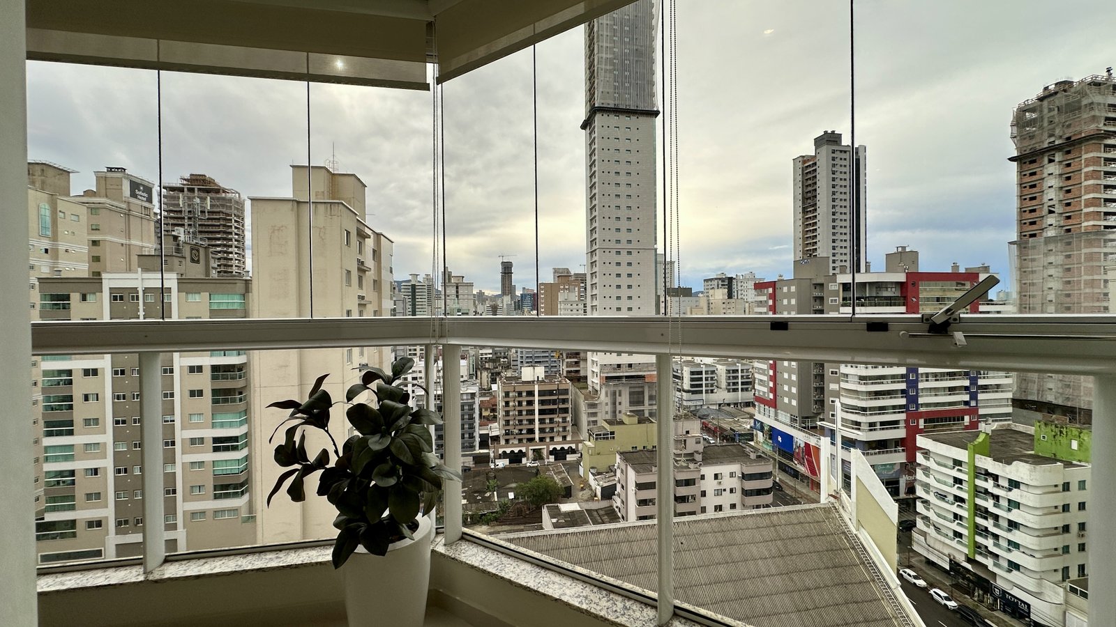 Apartamento, MANHATTAN, Meia Praia