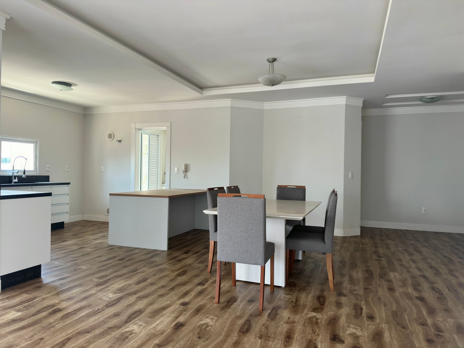 Apartamento, PRIVILEGE, Meia Praia