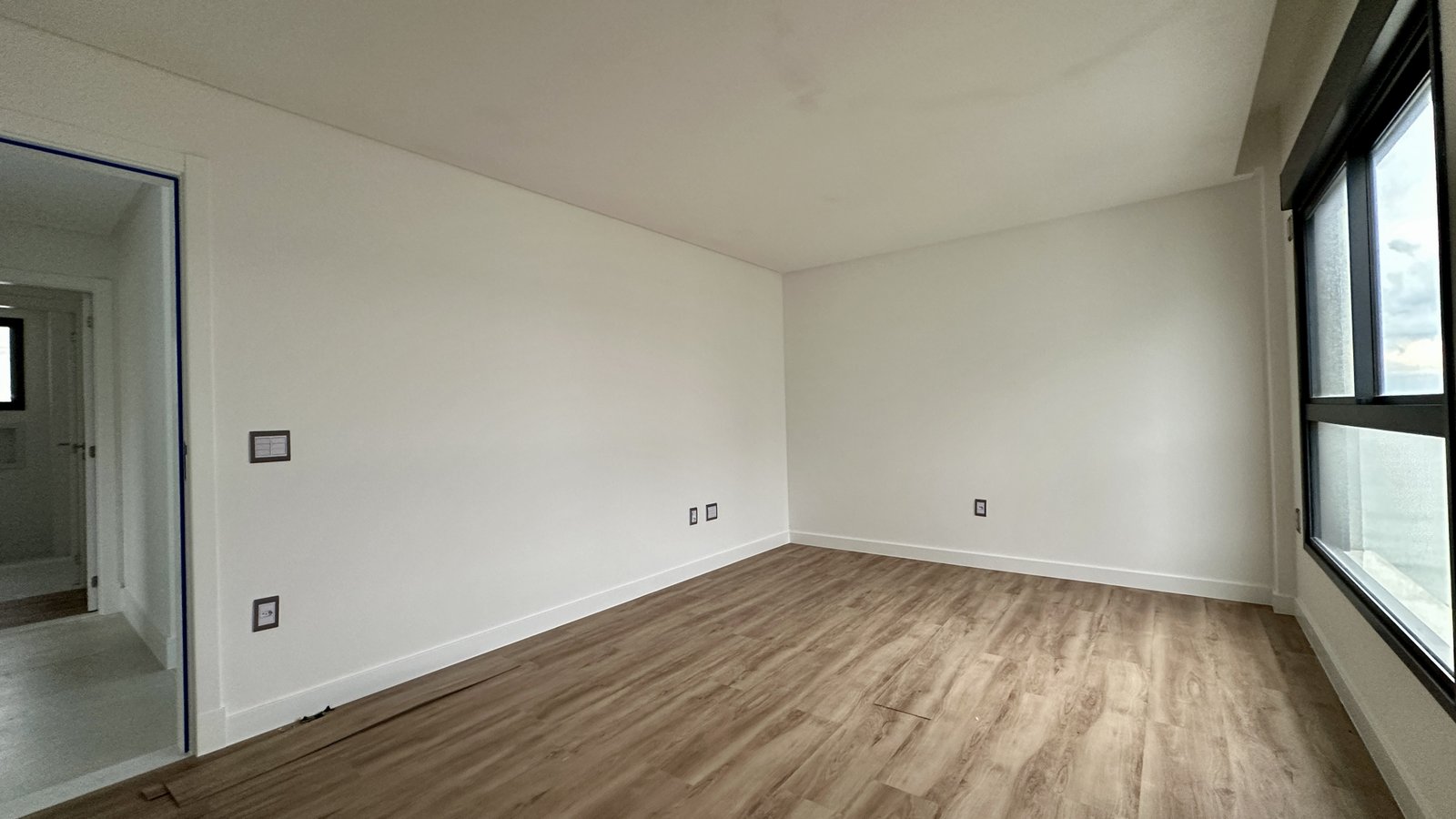 Apartamento, EZÉ, Meia Praia