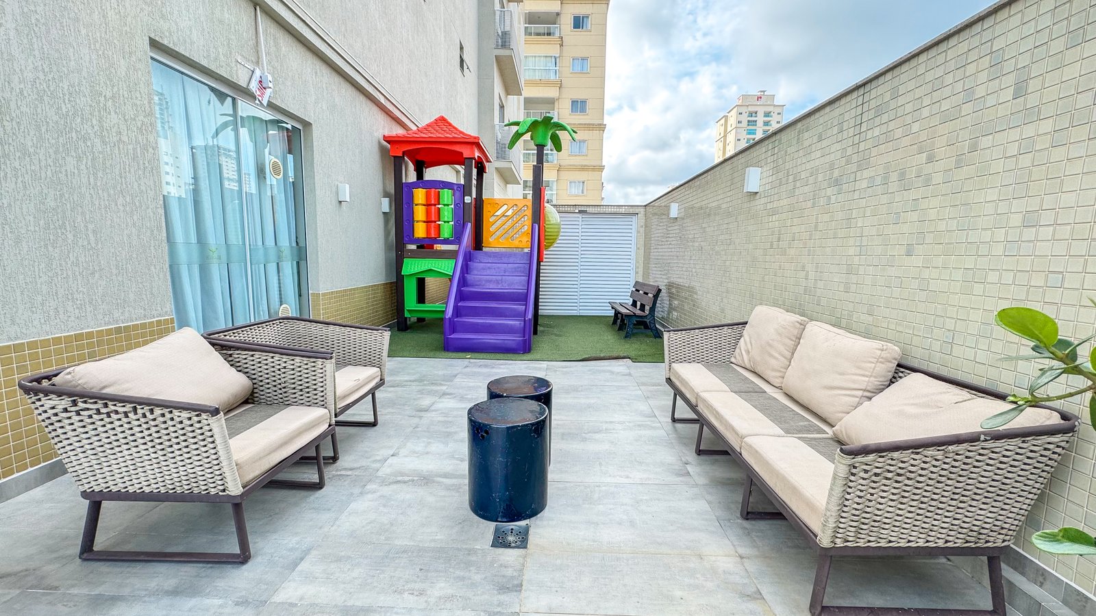 Apartamento, ELOHIM, Meia Praia