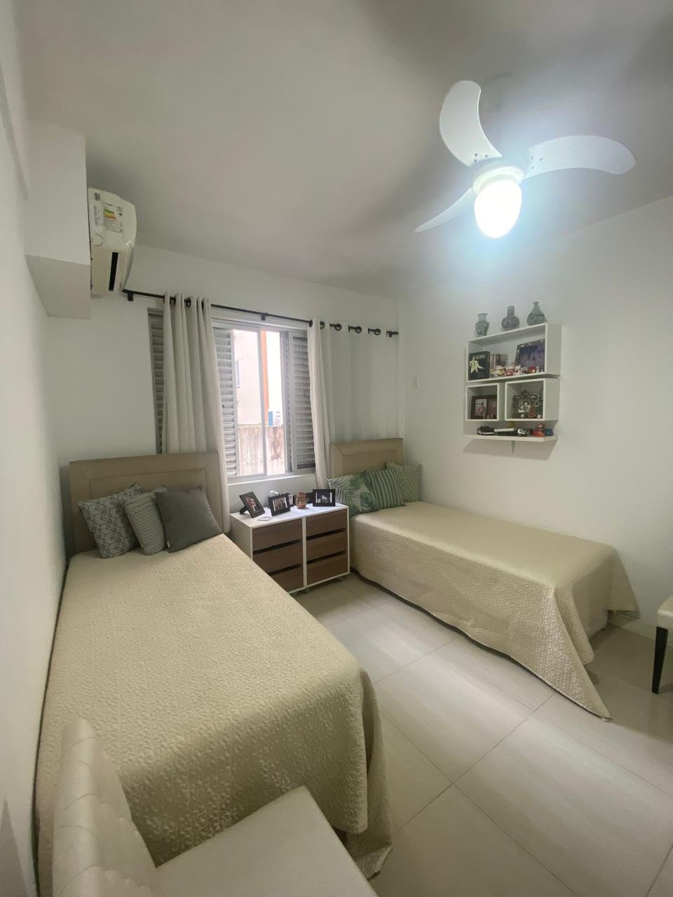 Apartamento, JOÃO ARTUR WAYHS, Meia Praia