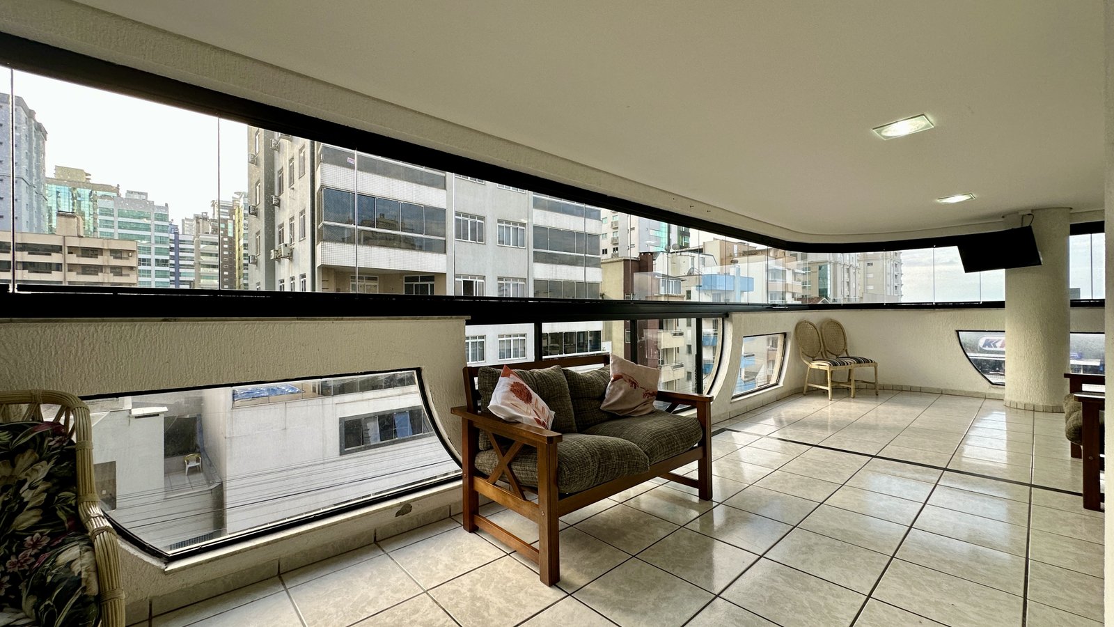 Apartamento, SONHO DE VERÃO, Meia Praia