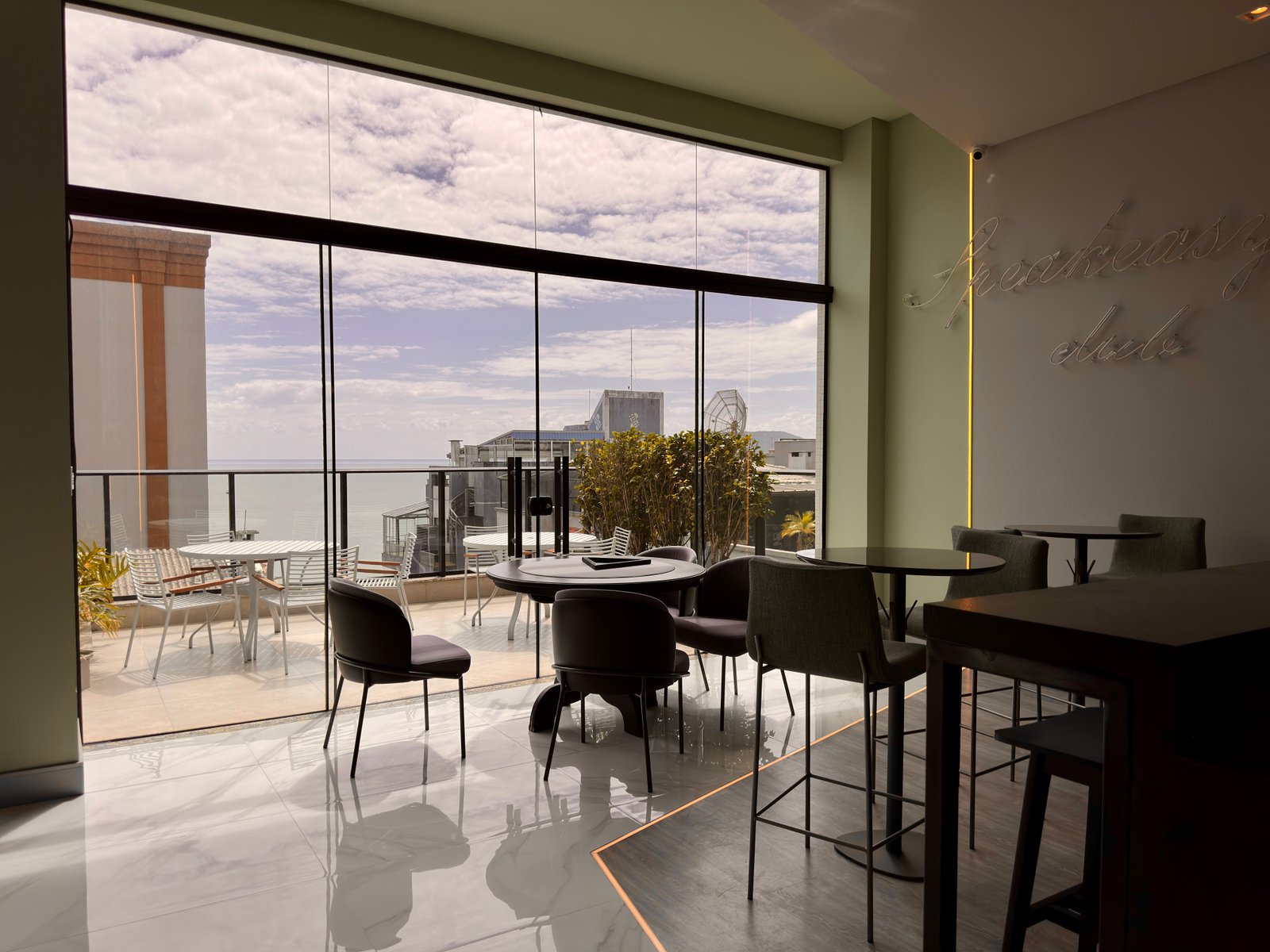 Apartamento, BEACH HOUSE, Meia Praia