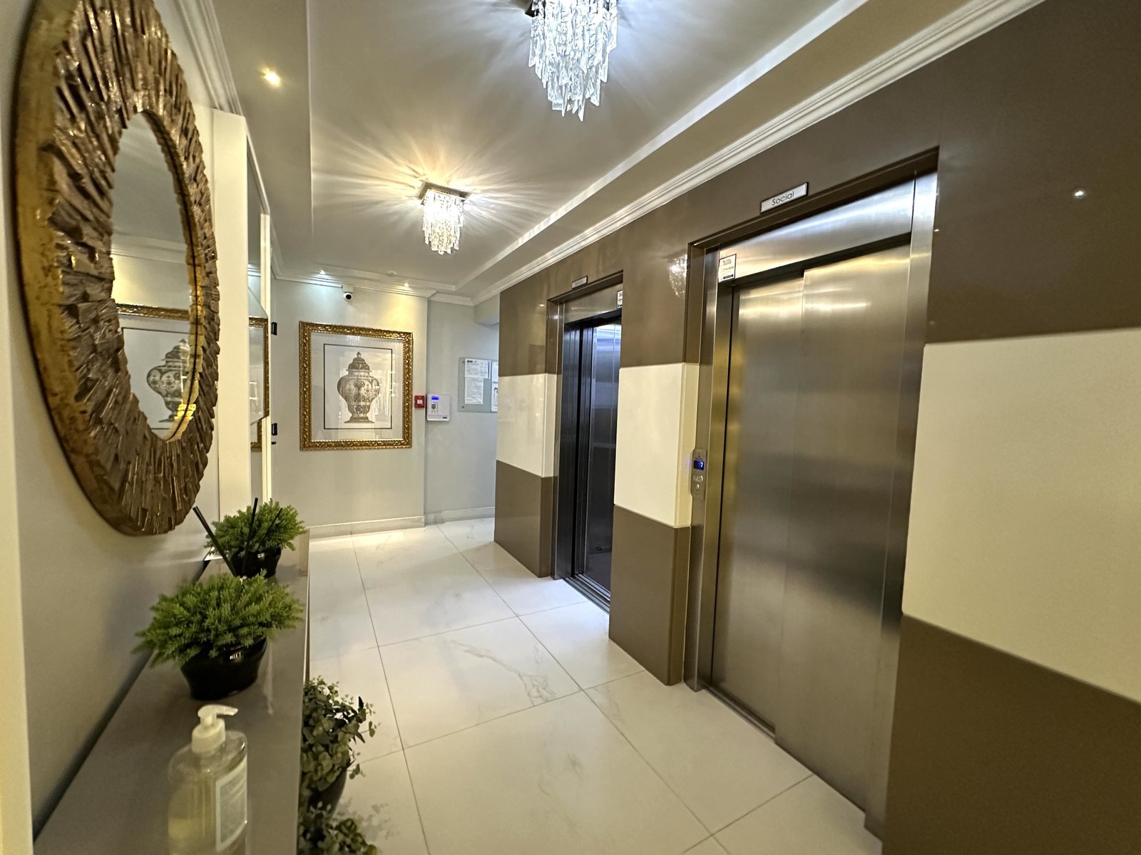 Apartamento, DONATTI, Meia Praia