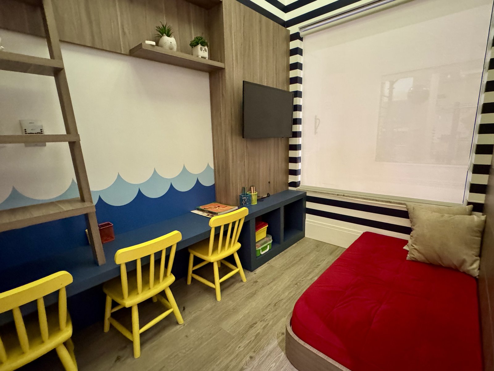Cobertura triplex - 305m² - mobiliada e decorada na quadra do mar!
