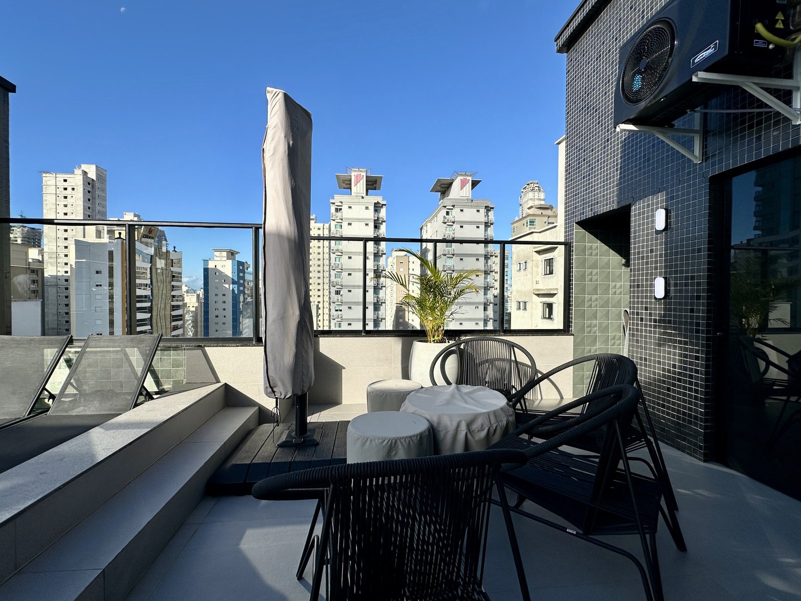Apartamento, SELETTO, Meia Praia