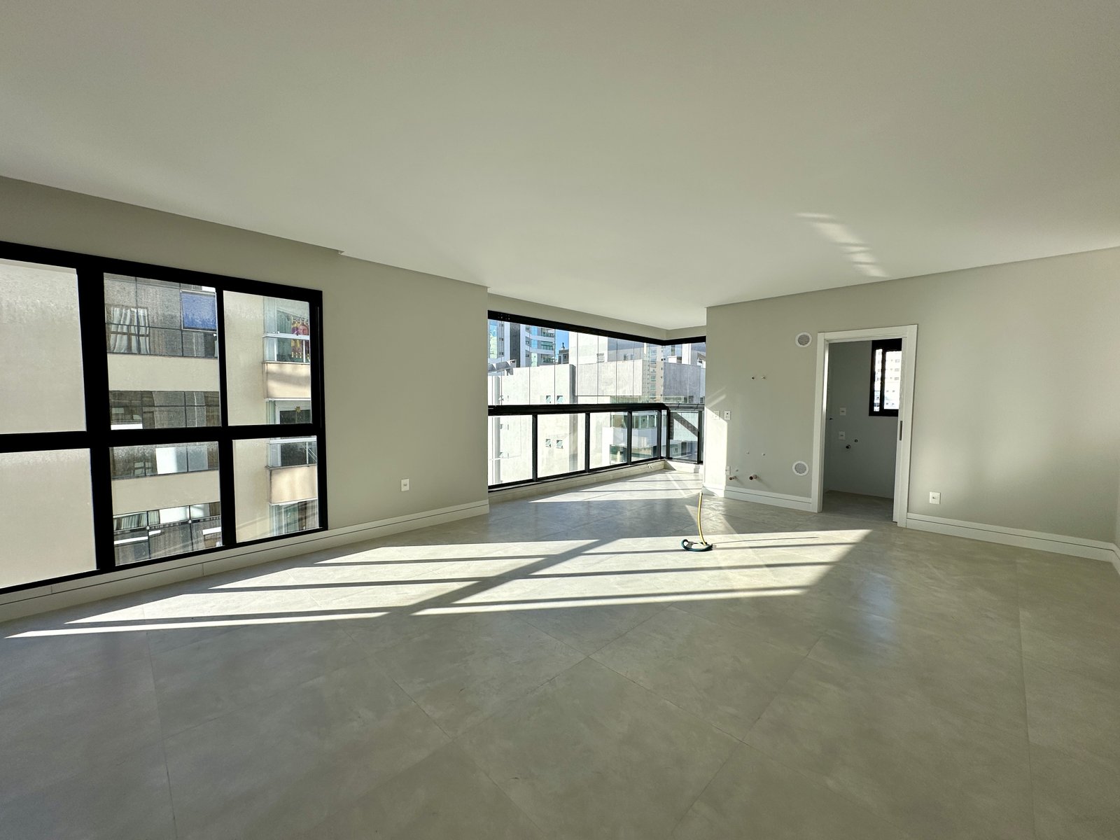 Apartamento, SELETTO, Meia Praia