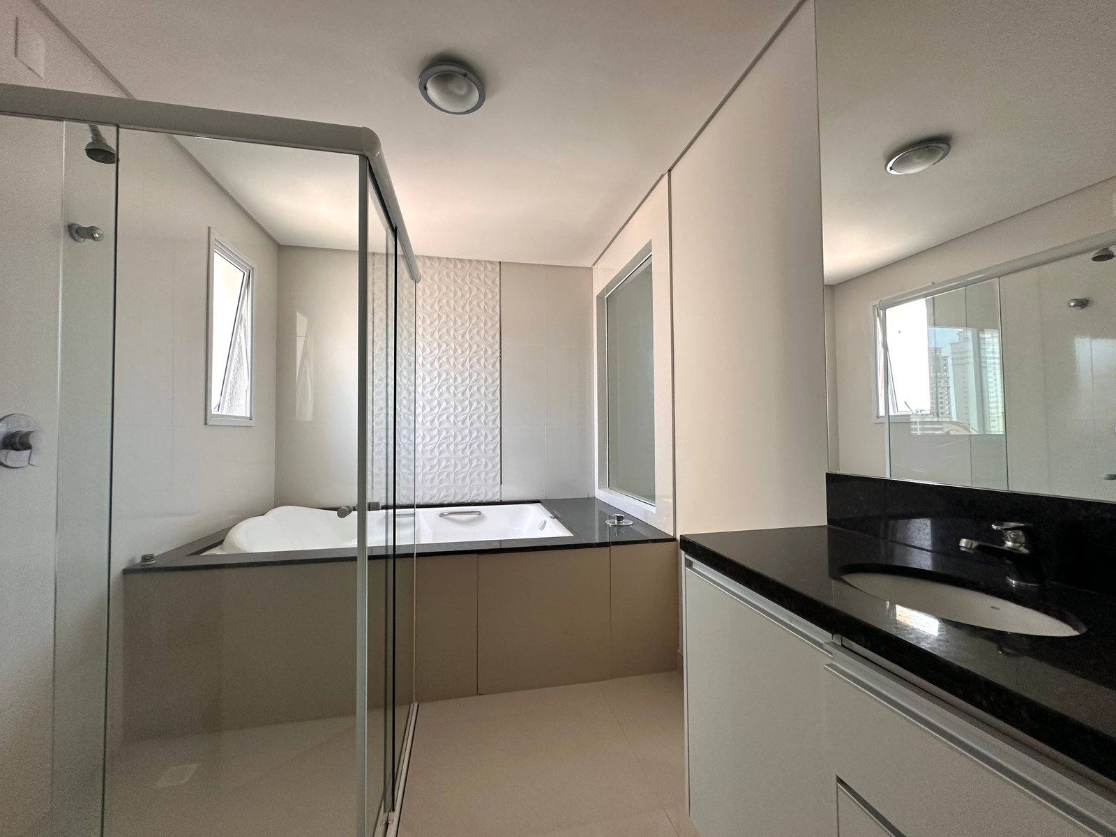 Apartamento, PRIVILEGE, Meia Praia