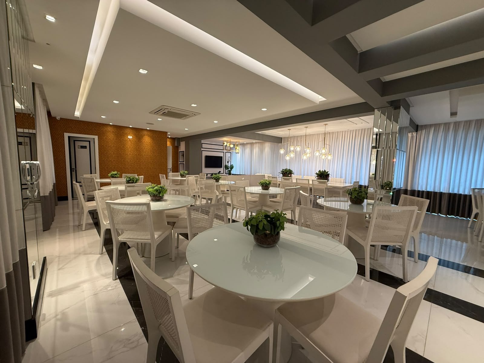 Apartamento, MARIANA PALACE, Meia Praia