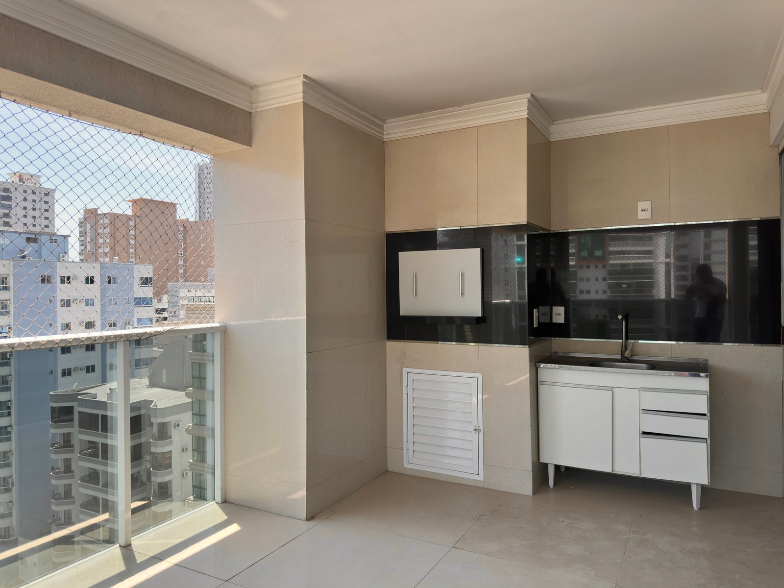 Apartamento, PRIVILEGE, Meia Praia