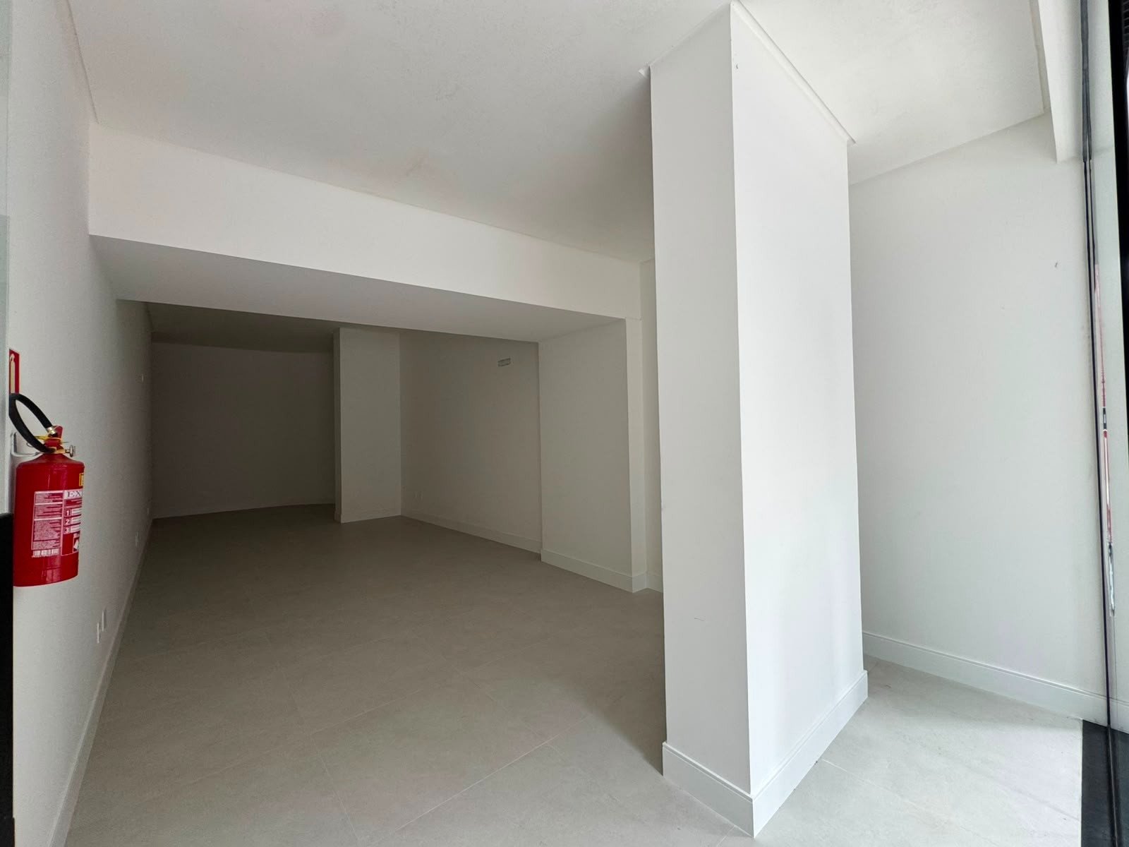 Loja-Salão, 75 m² - Foto 1