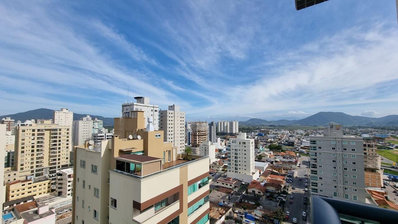 Apartamento, BROOKLYN TOWER, Meia Praia