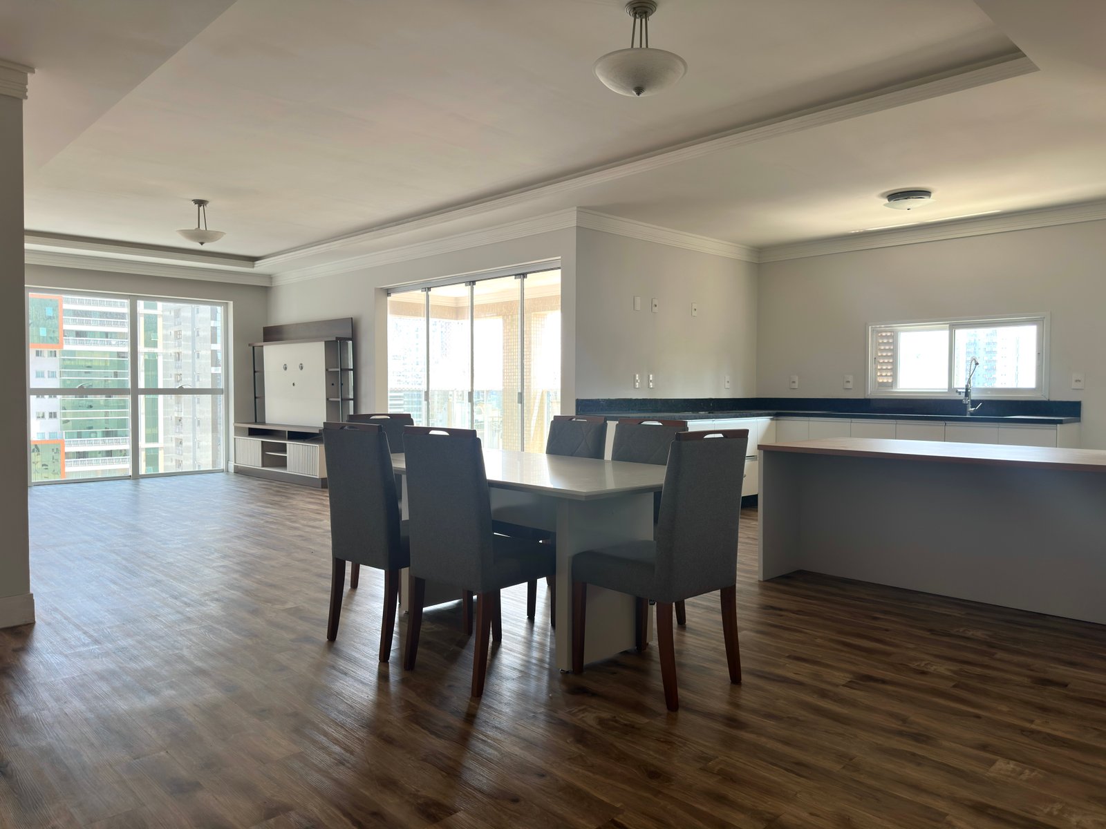 Apartamento, PRIVILEGE, Meia Praia