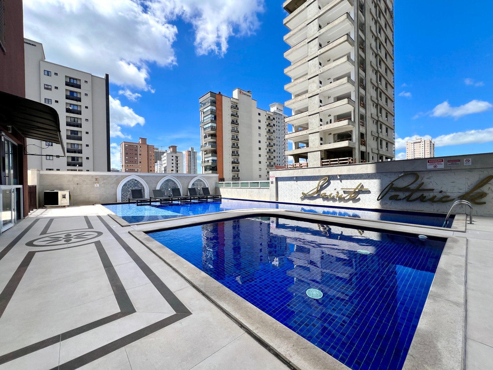 Apartamento, SAINT PATRICK, Meia Praia