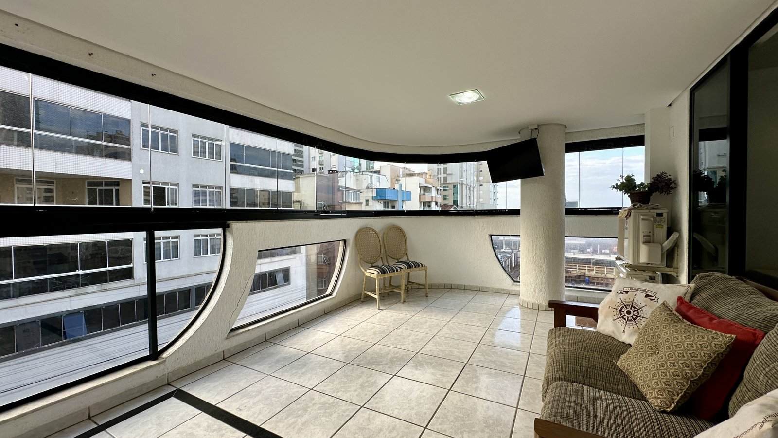 Apartamento, SONHO DE VERÃO, Meia Praia