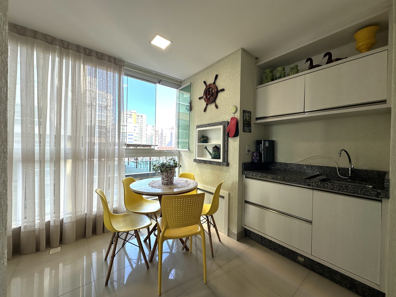 Apartamento, DONATTI, Meia Praia