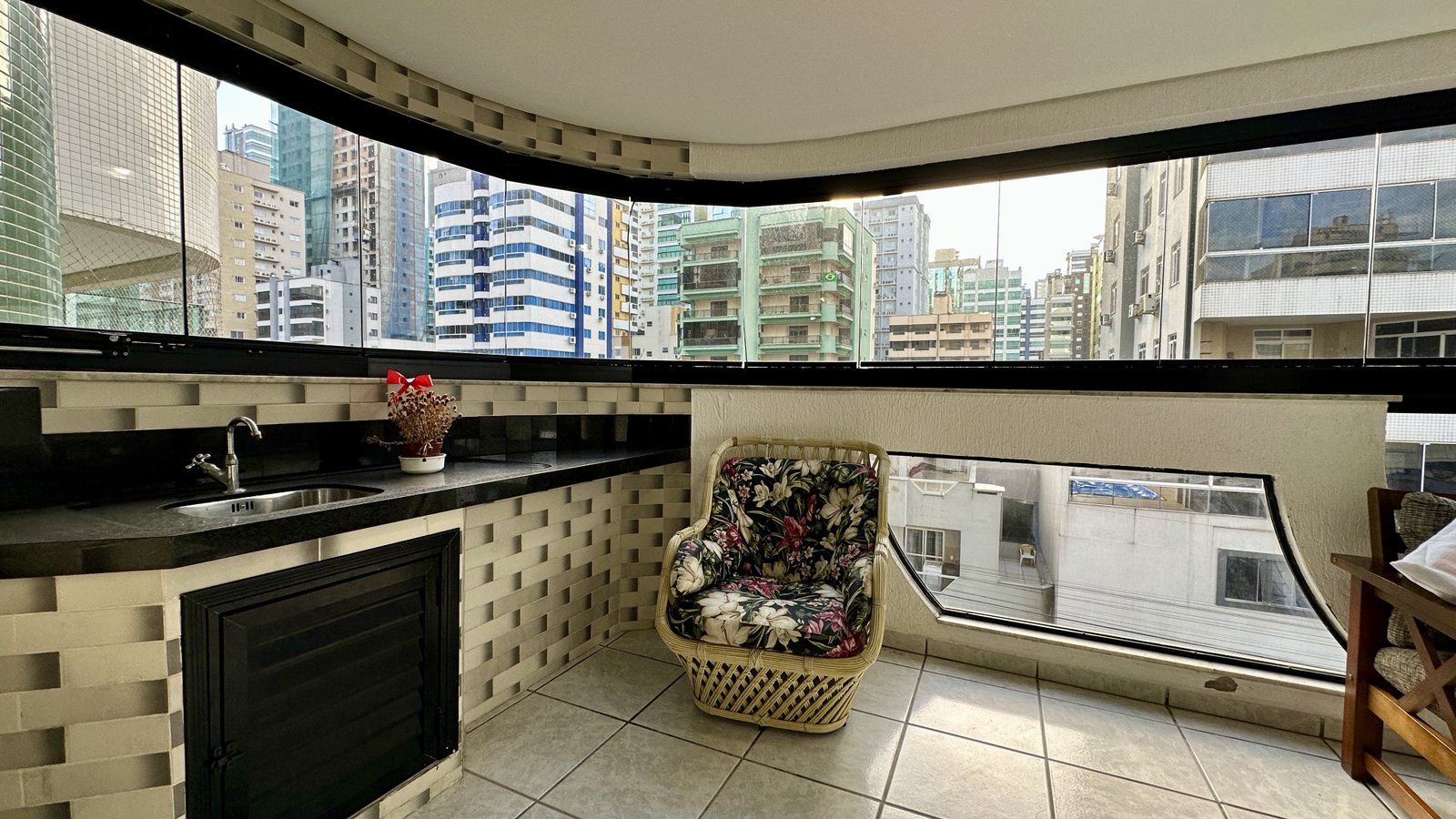 Apartamento, SONHO DE VERÃO, Meia Praia
