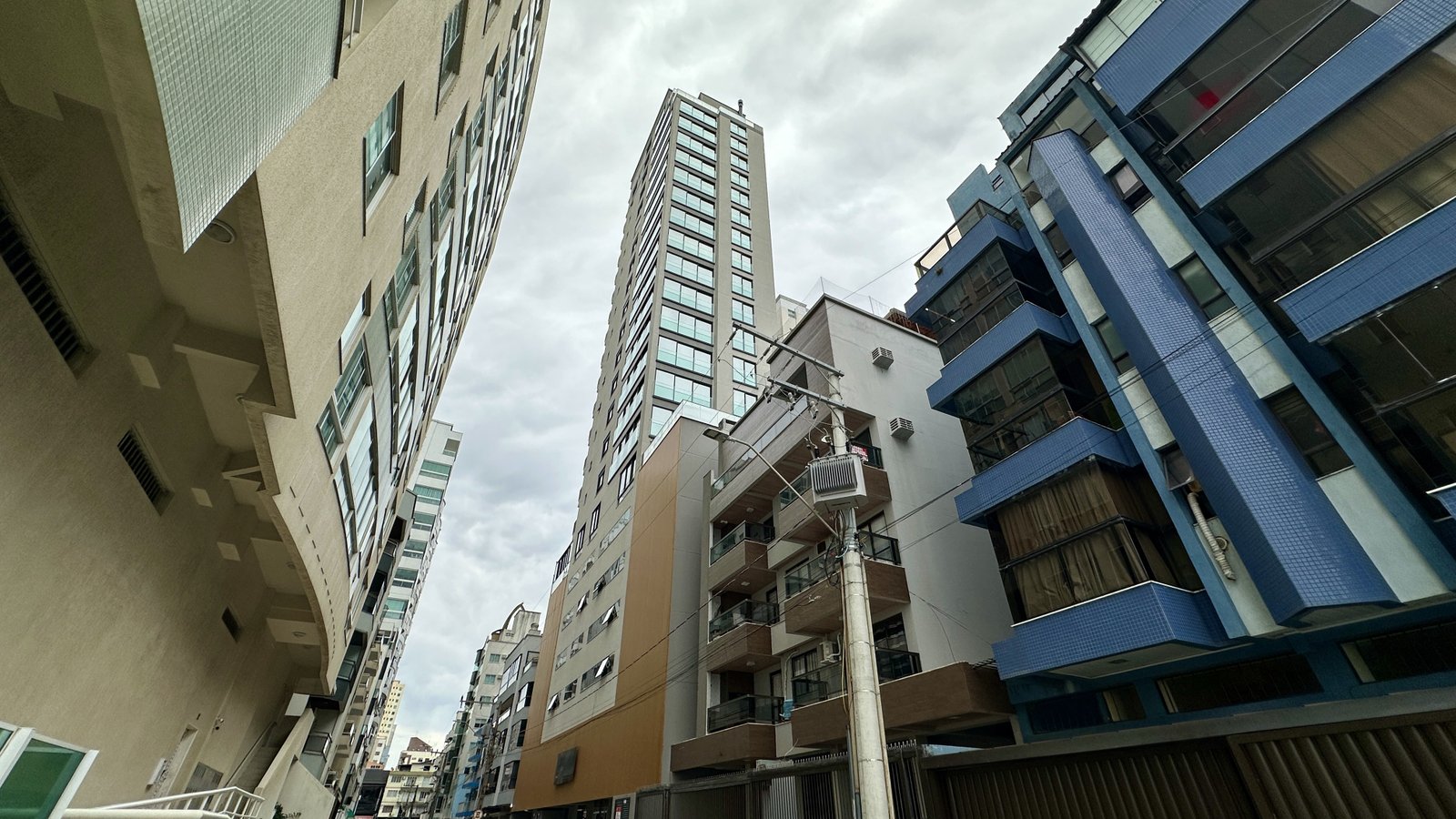 Apartamento, EZÉ, Meia Praia