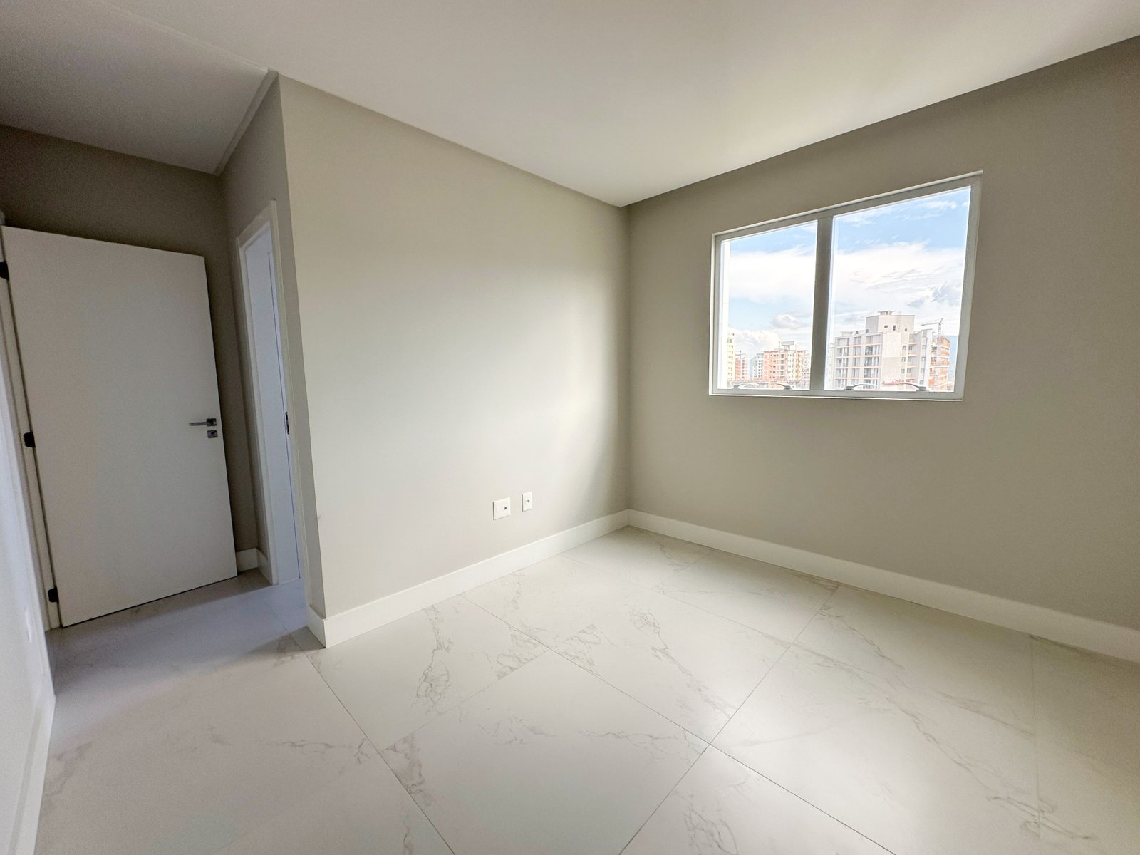 Apartamento, GARDEN SQUARE, Meia Praia