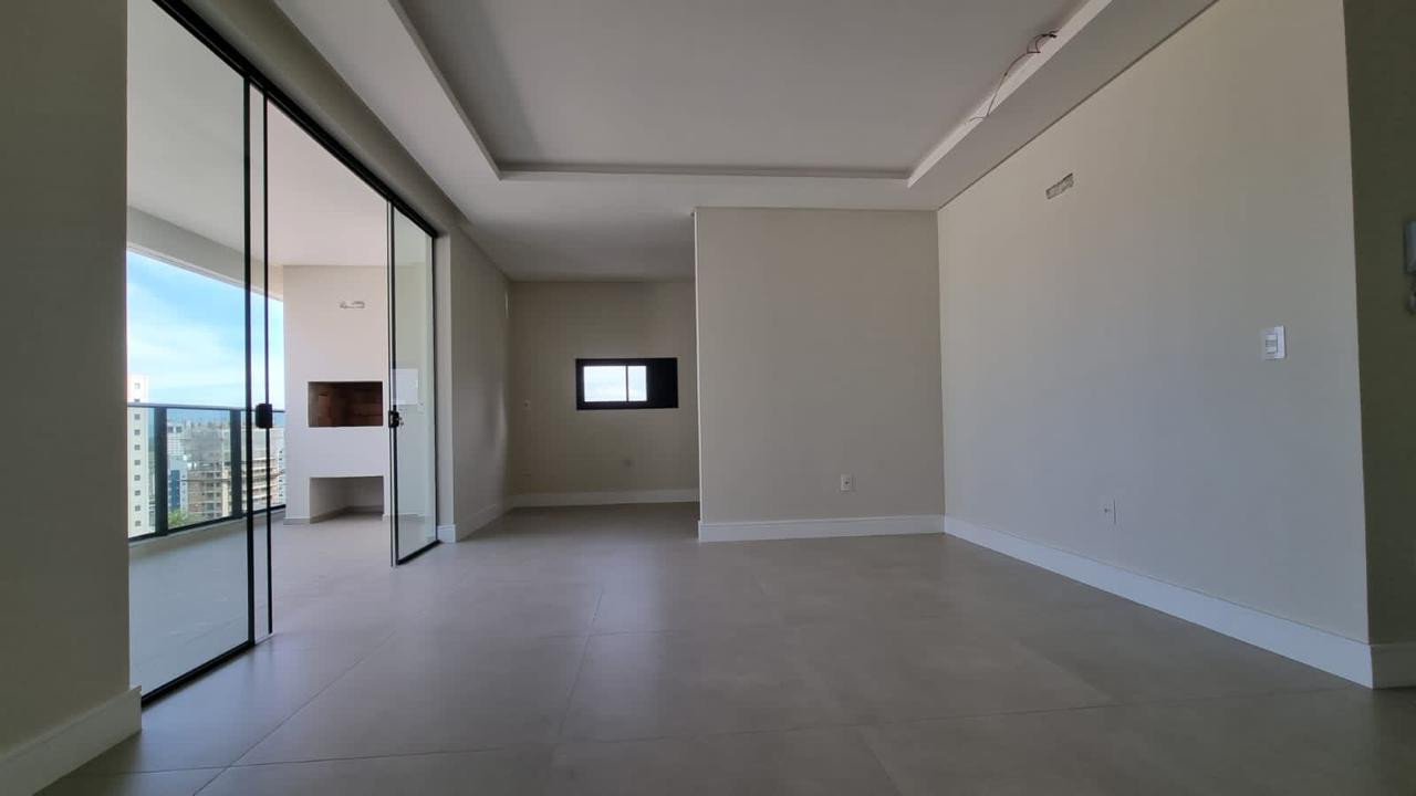 Apartamento, BROOKLYN TOWER, Meia Praia