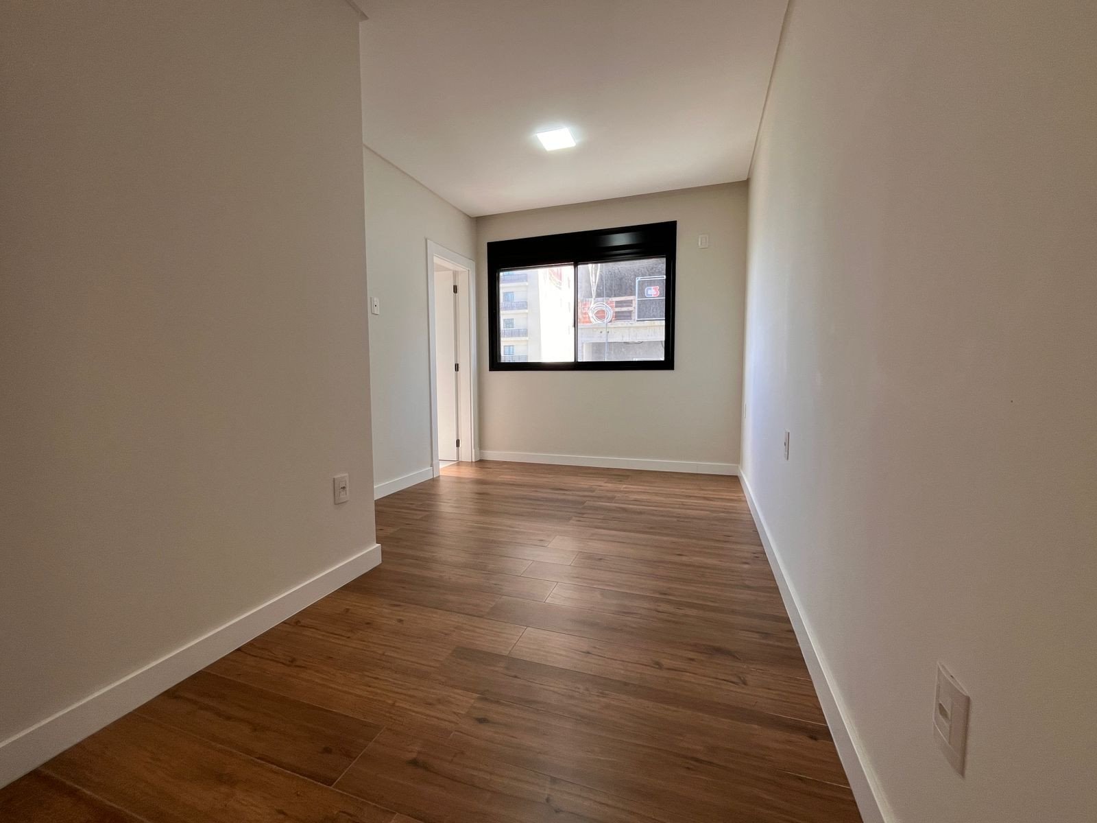 Apartamento, BROOKLYN TOWER, Meia Praia