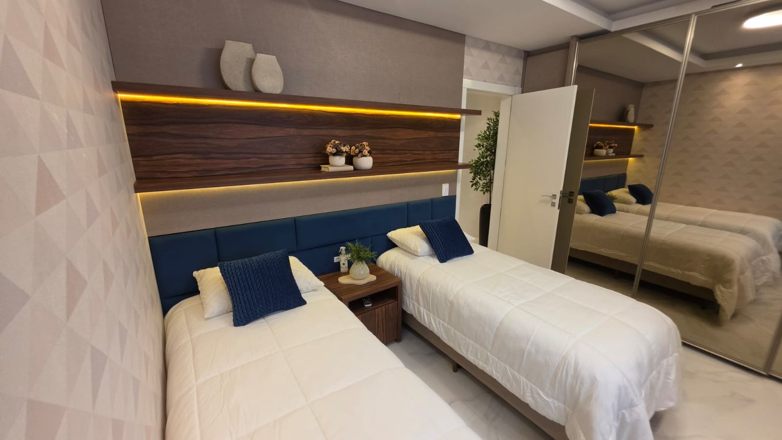 Apartamento, ZIMMERMANN, Meia Praia