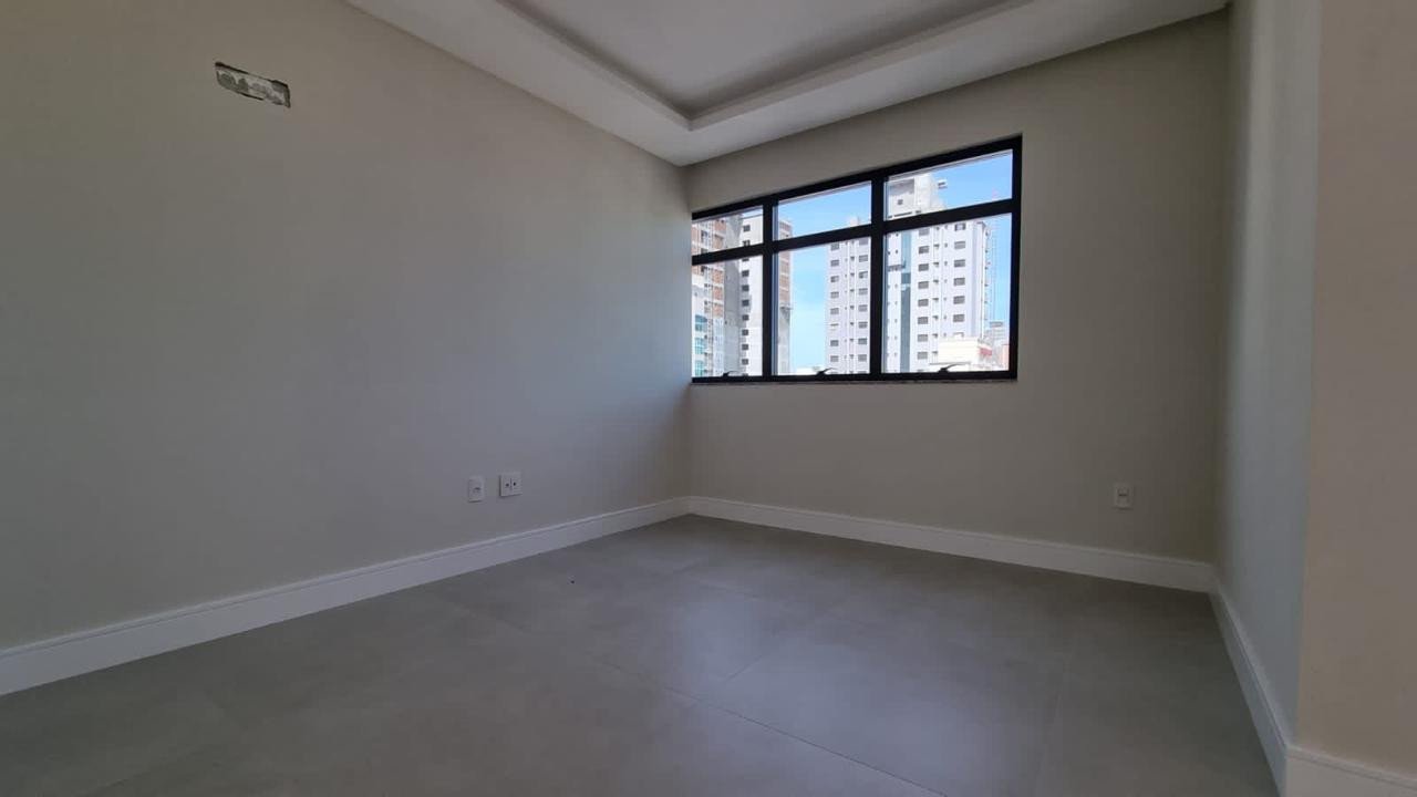 Apartamento, BROOKLYN TOWER, Meia Praia