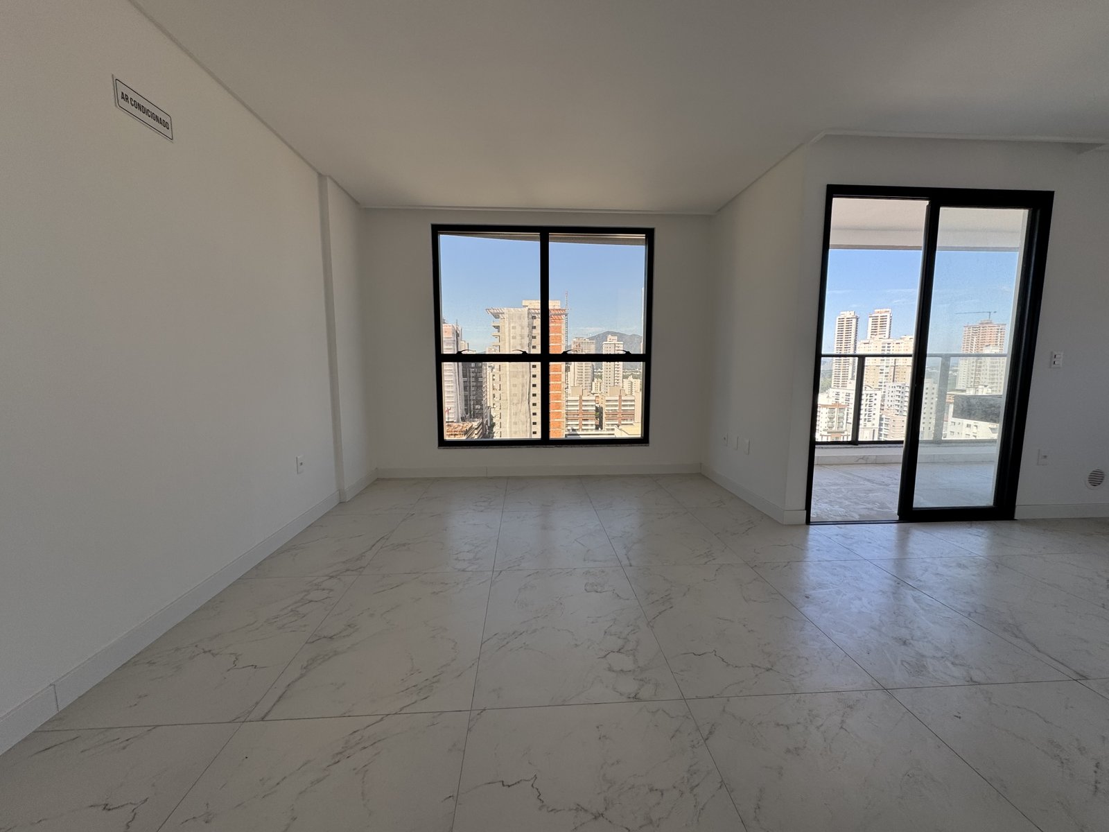 Apartamento, BOURBON, Meia Praia