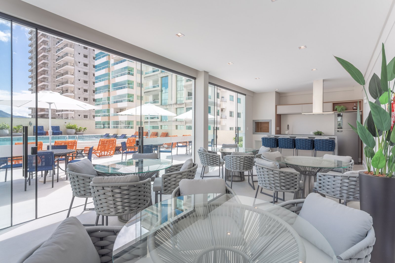 Apartamento, DOM BENEDITO, Meia Praia