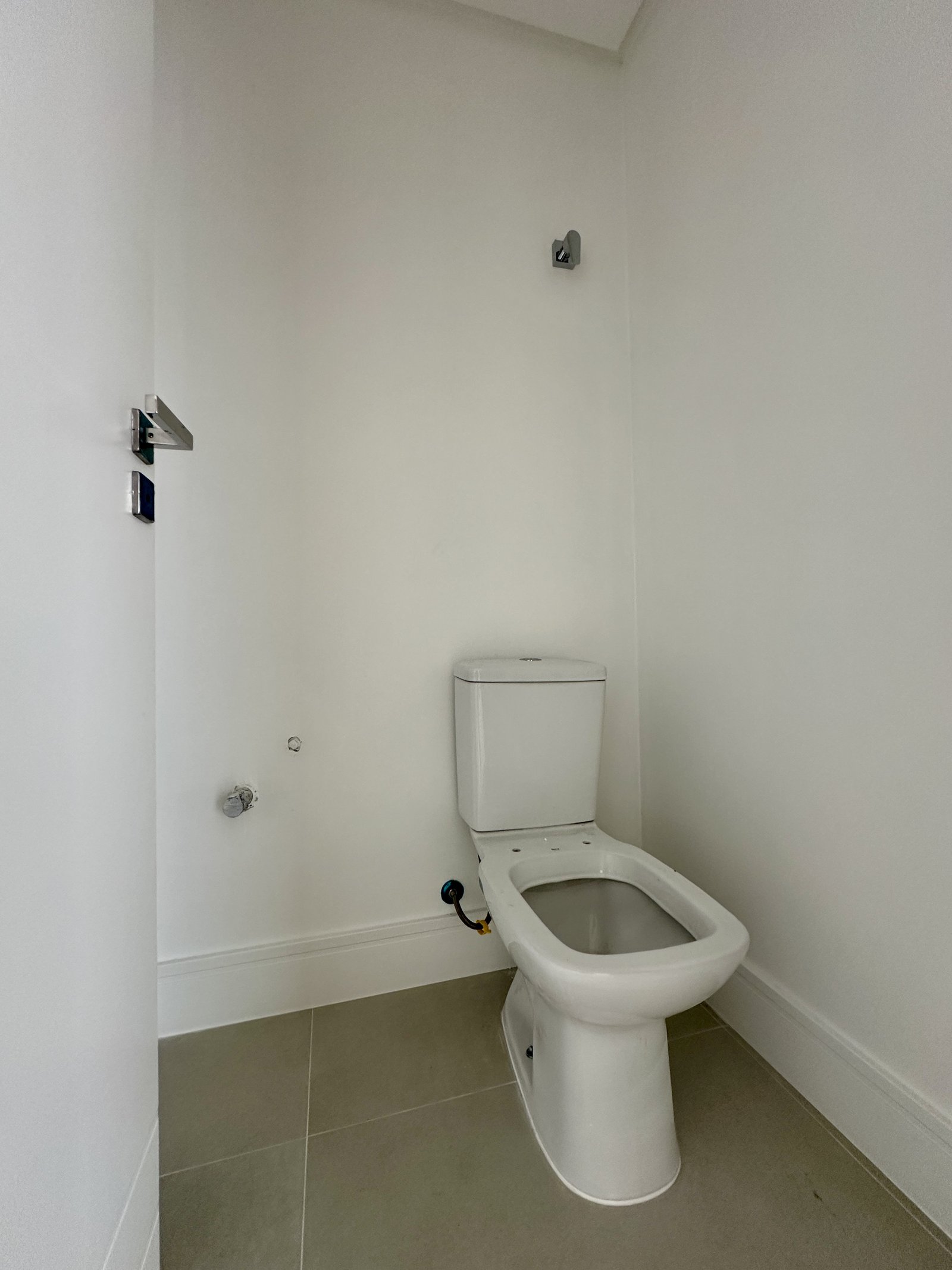 Apartamento, EZÉ, Meia Praia