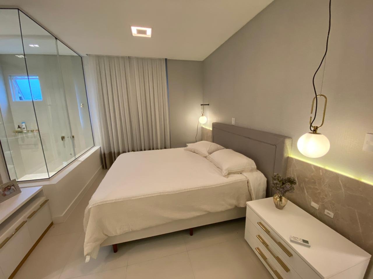 Apartamento, ISIS DELLAGNELO, Meia Praia