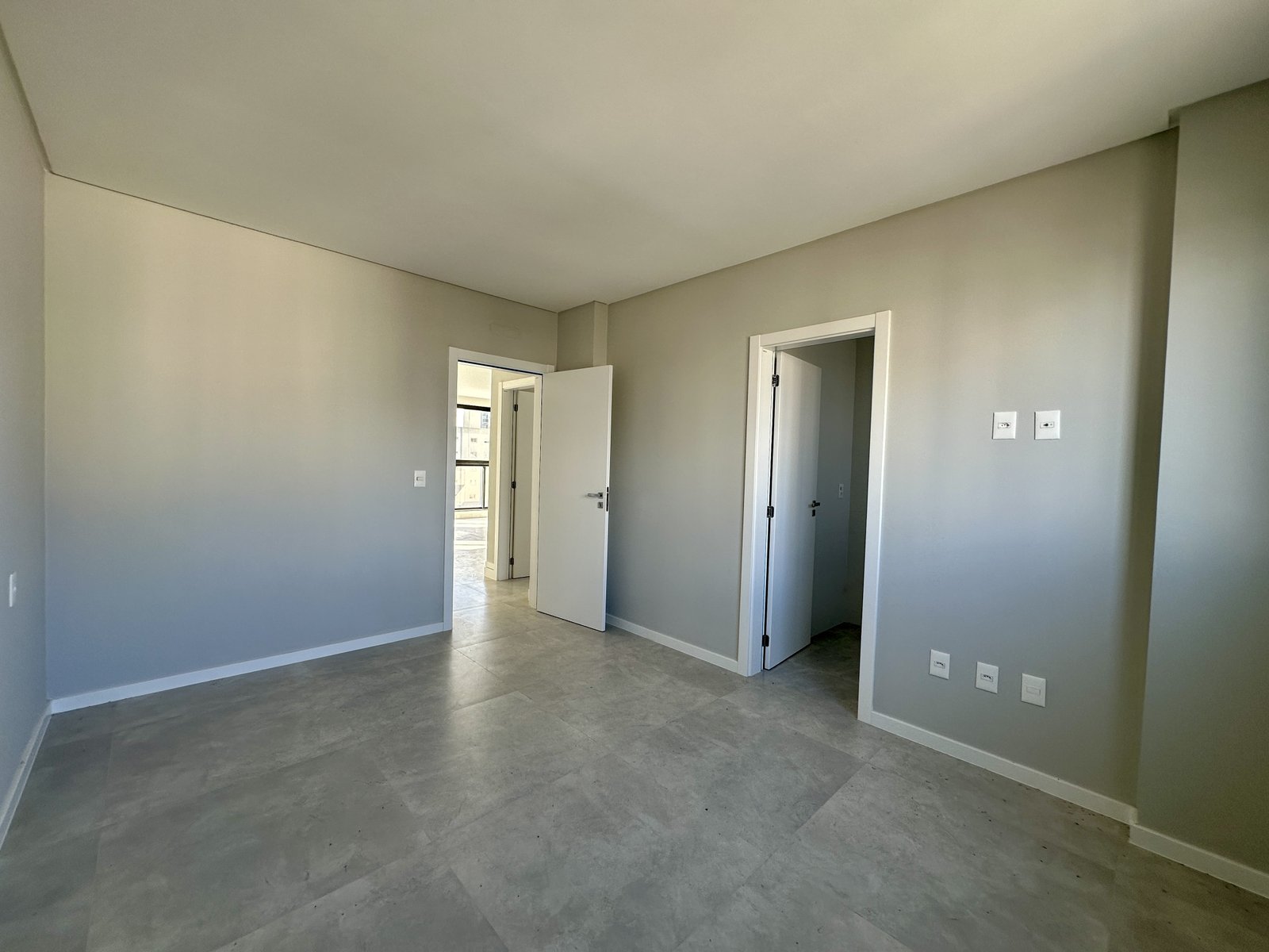 Apartamento, SELETTO, Meia Praia