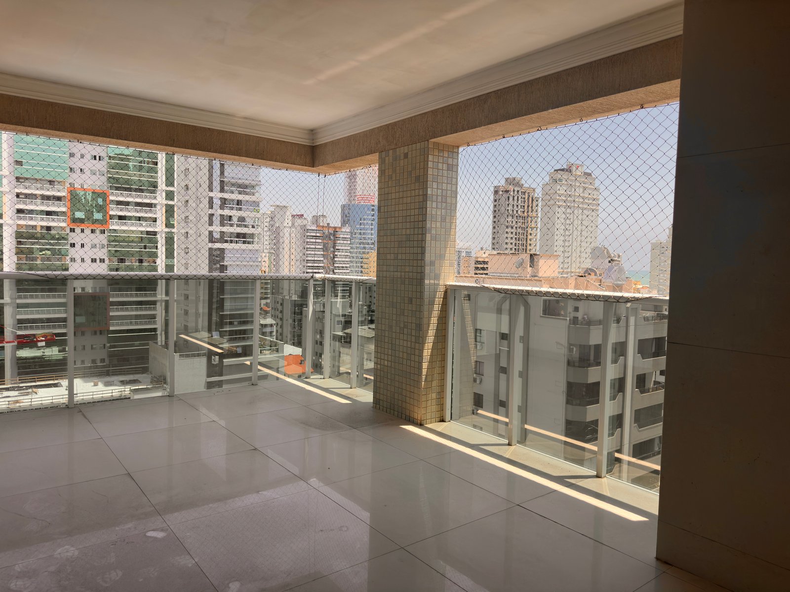 Apartamento, PRIVILEGE, Meia Praia