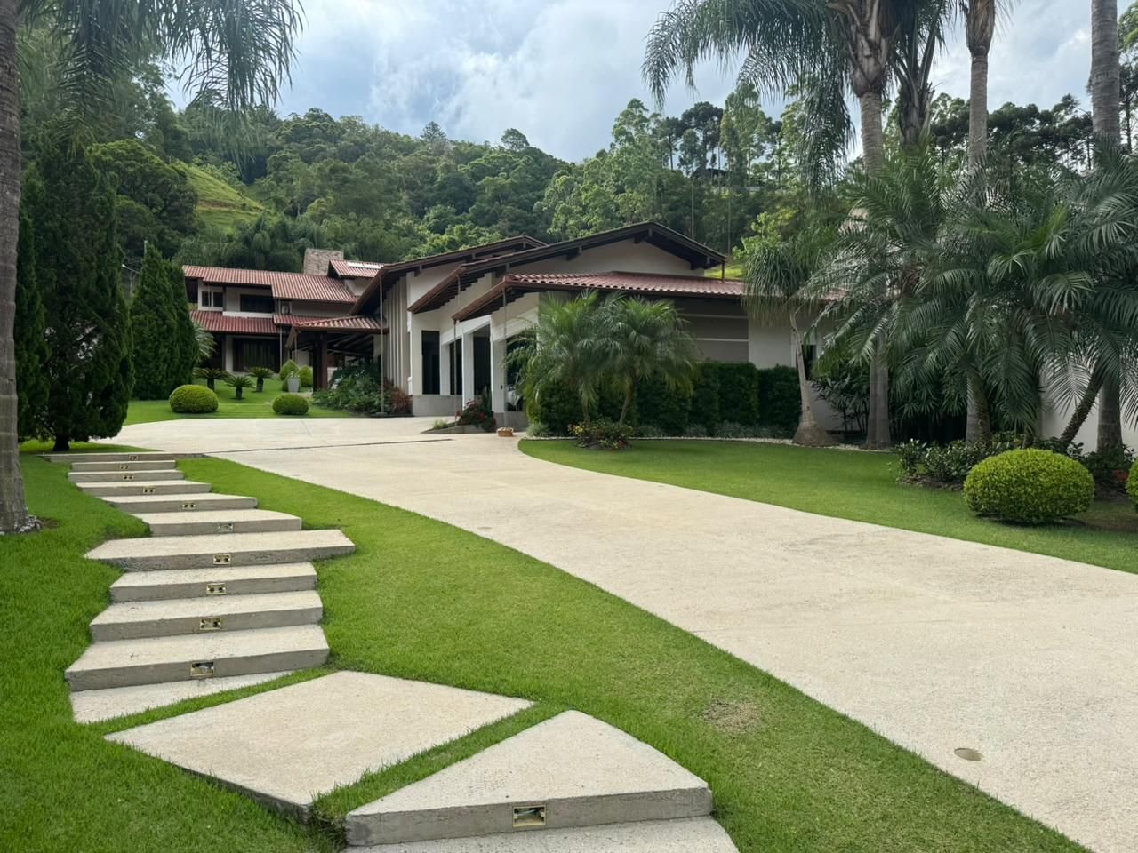 Casa, CASA EM ANGELINA, Centro