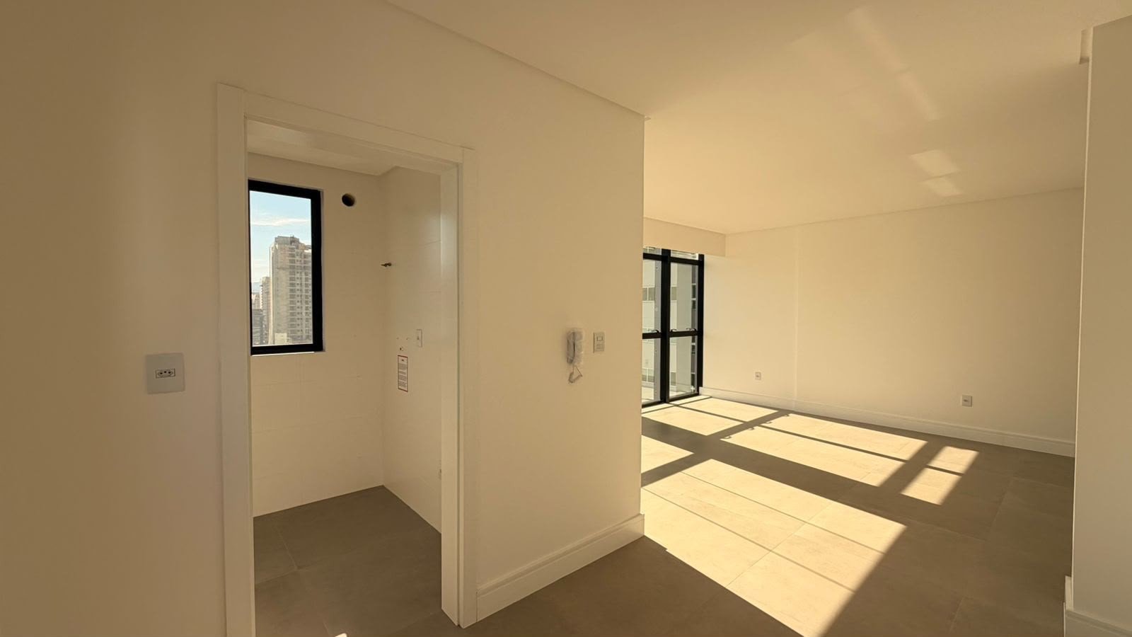 Apartamento, DOM MATEUS, Meia Praia