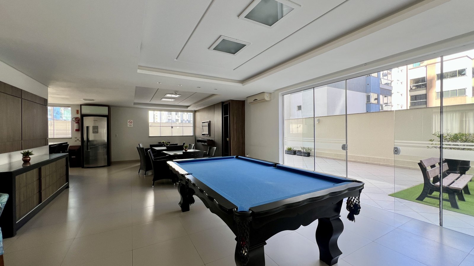 Apartamento, LUANA DELLAGNELO, Meia Praia